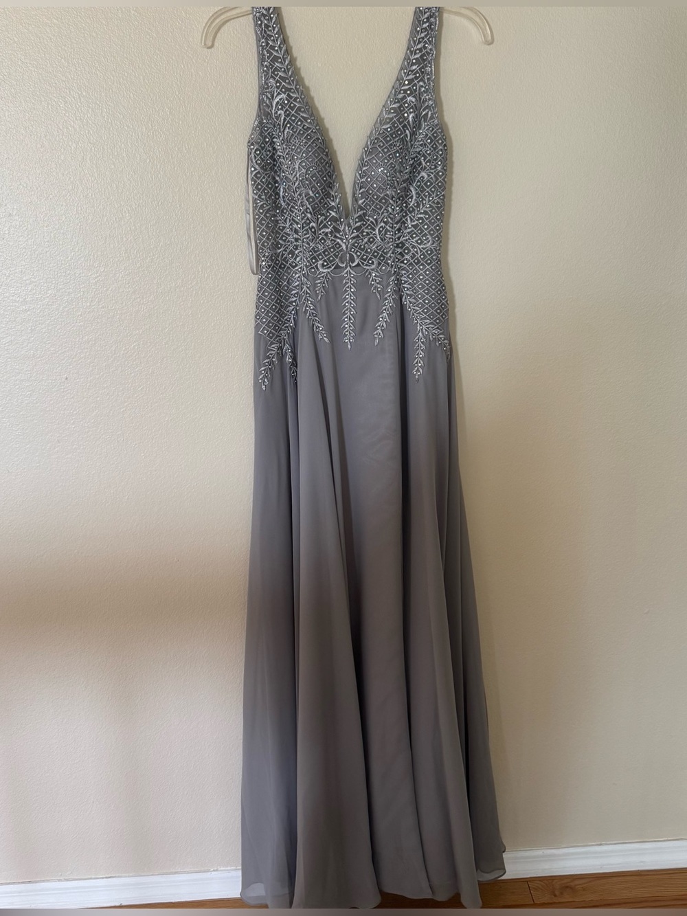 Gianni Bini Elegant Beaded V-Neck Gray Prom Dress